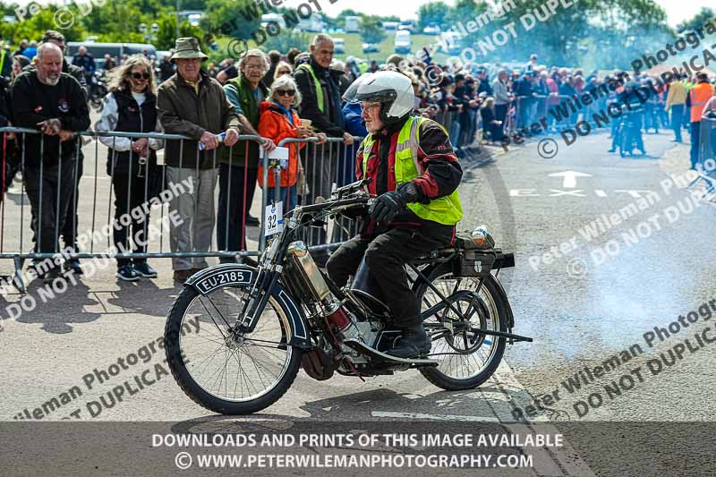 Vintage motorcycle club;eventdigitalimages;no limits trackdays;peter wileman photography;vintage motocycles;vmcc banbury run photographs